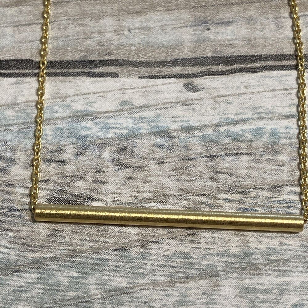 Dainty Bar Pendant Necklace gold Tone Chain 15" NWOT - Picture 3 of 7